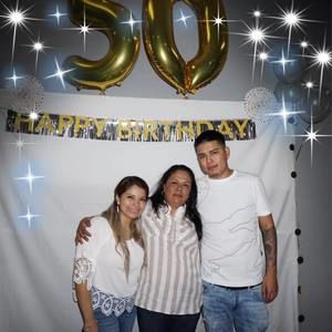 Meet your Posher, Leticia